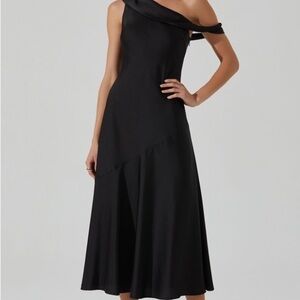 Astr Black One-Shoulder Cocktail Dress